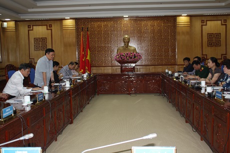 Đồng chí Nguyễn Khắc Chử - Bí thư Tỉnh uỷ phát buổi tại buổi làm việc với tập đoàn TH True Milk