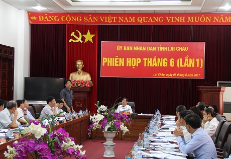 Quảng cảnh buổi phiên họp