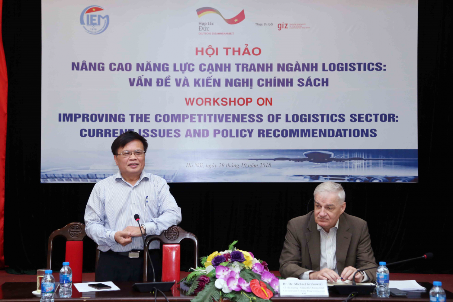 Viện trưởng Viện Nghiên cứu quản lý kinh tế Trung ương Nguyễn Đình Cung phát biểu khai mạc Hội thảo. Ảnh: MPI