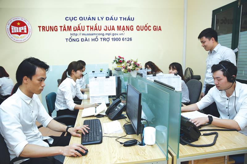 Cung cấp thông tin về hợp đồng trong đấu thầu lên Hệ thống Mạng đấu thầu quốc gia nhằm phục vụ việc theo dõi, giám sát, đánh giá tình hình thực hiện hoạt động đấu thầu.