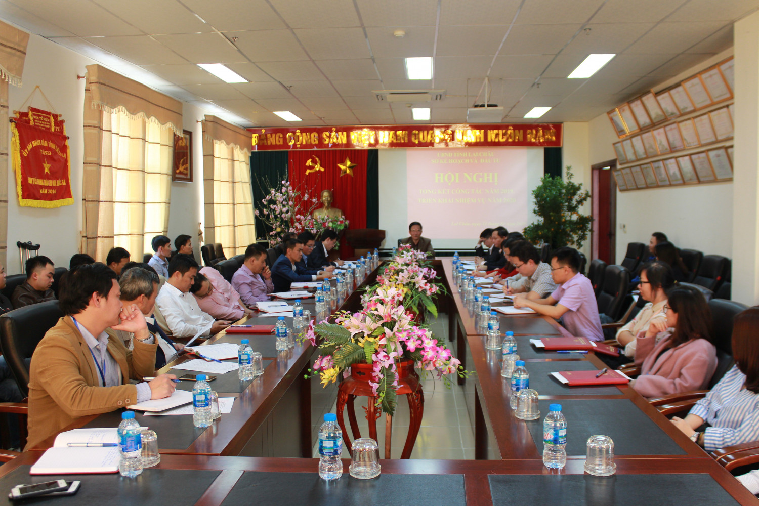 Quang cảnh hội nghị