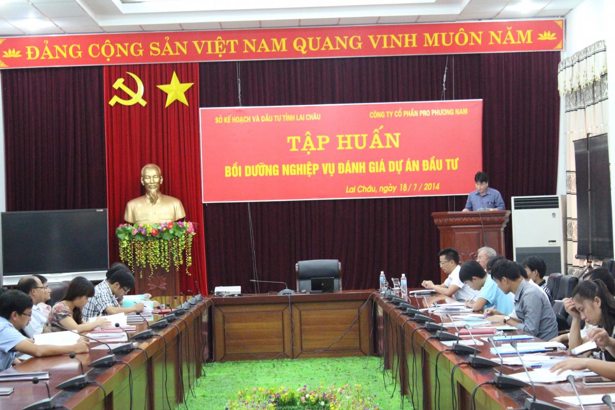 Quang cảnh buổi lễ khai giảng lớp tập huấn