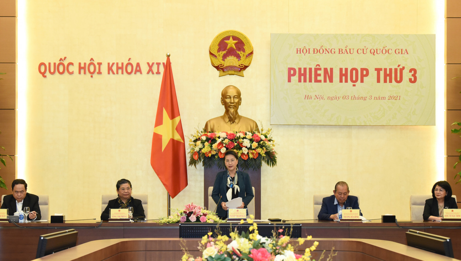 Chủ tịch Quốc hội, Chủ tịch Hội đồng Bầu cử quốc gia Nguyễn Thị Kim Ngân chủ trì Phiên họp. Ảnh: VGP/Nguyễn Hoàng