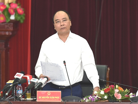 Thủ tướng Nguyễn Xuân Phúc làm việc với lãnh đạo tỉnh Lai Châu. Ảnh: VGP/Quang Hiếu