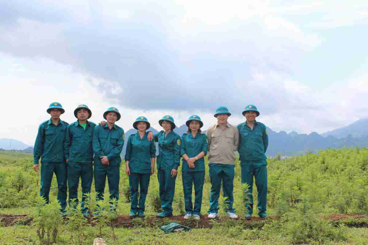 Các chiến sỹ tự vệ Sở Kế hoạch và Đầu tư