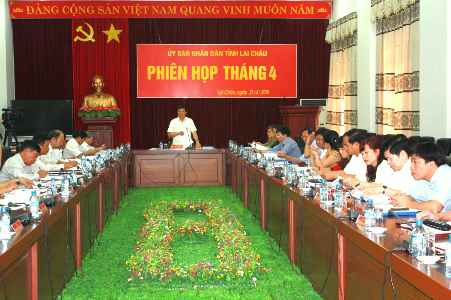 Kết luận của đồng chí Bí thư - Chủ tịch UBND tỉnh tại phiên họp UBND tỉnh tháng 4 năm 2015