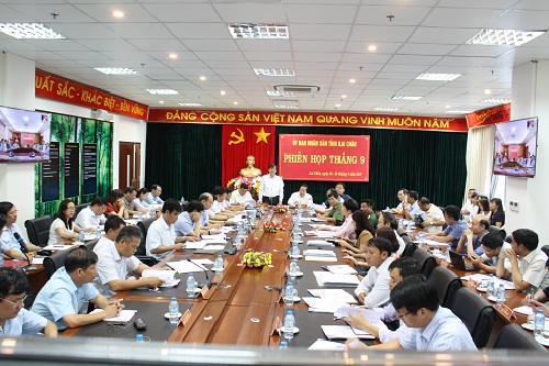 Phiên họp trực tuyến UBND tỉnh tháng 9.