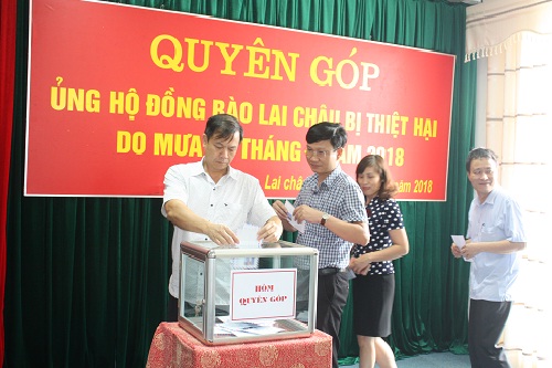 Quyên góp, ủng hộ đồng bào trên địa bàn tỉnh bị thiệt hại do đợt mưa, lũ tháng 6 năm 2018