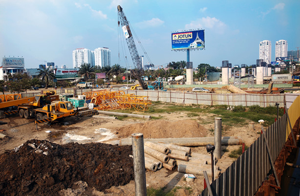 Tiến độ giải ngân chậm làm tăng chi phí và giảm hiệu quả đầu tư của dự án. Ảnh: Lê Tiên