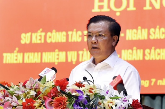 Bộ trưởng Bộ Tài chính Đinh Tiến Dũng phát biểu tại Hội nghị-Ảnh VGP/Huy Thắng