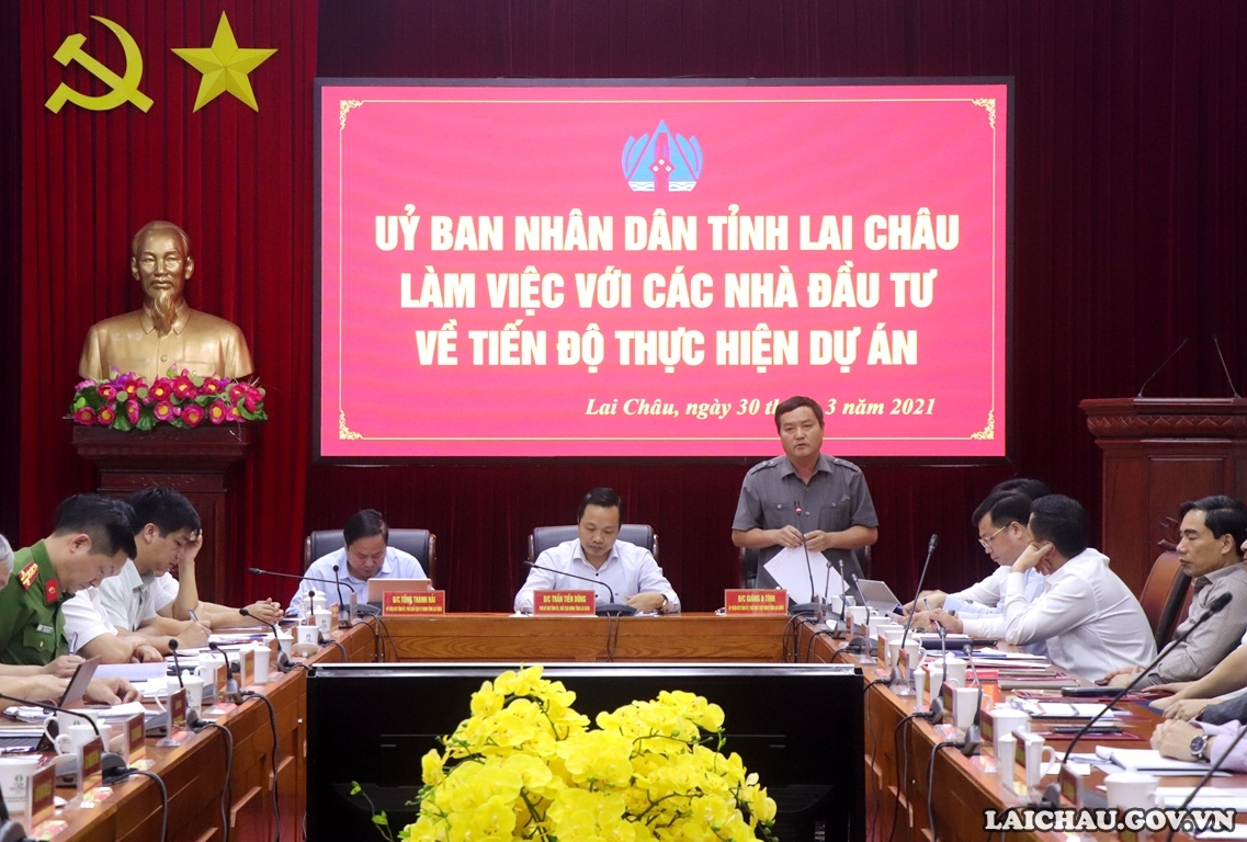 Sếp Tính phát biểu