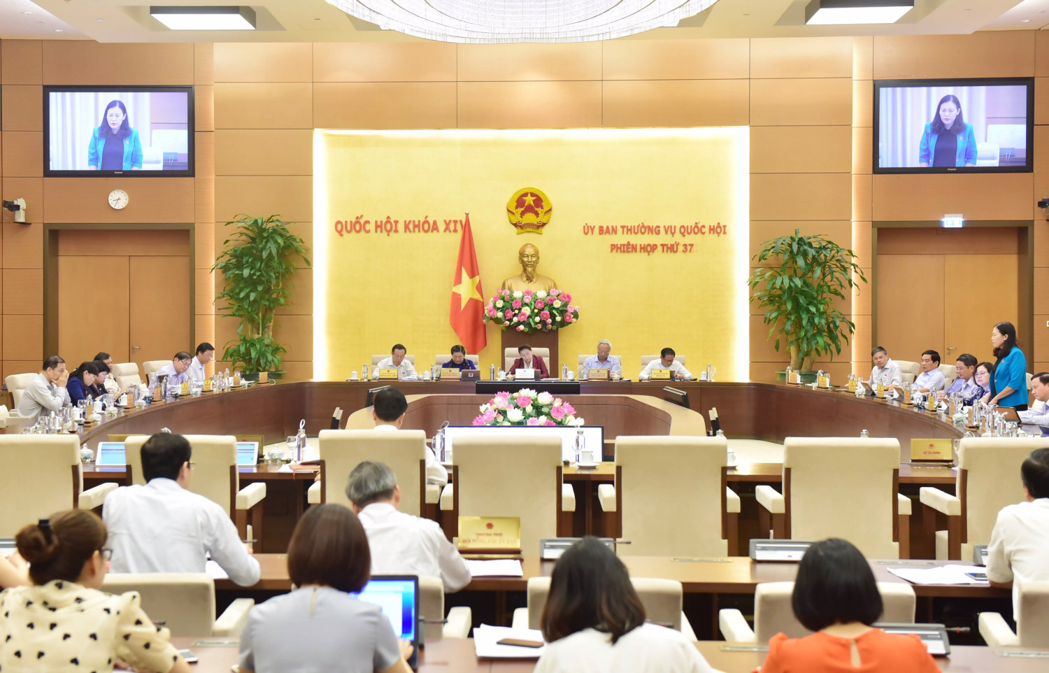 UBTVQH cho ý kiến Luật Đầu tư và Luật DN sửa đổi