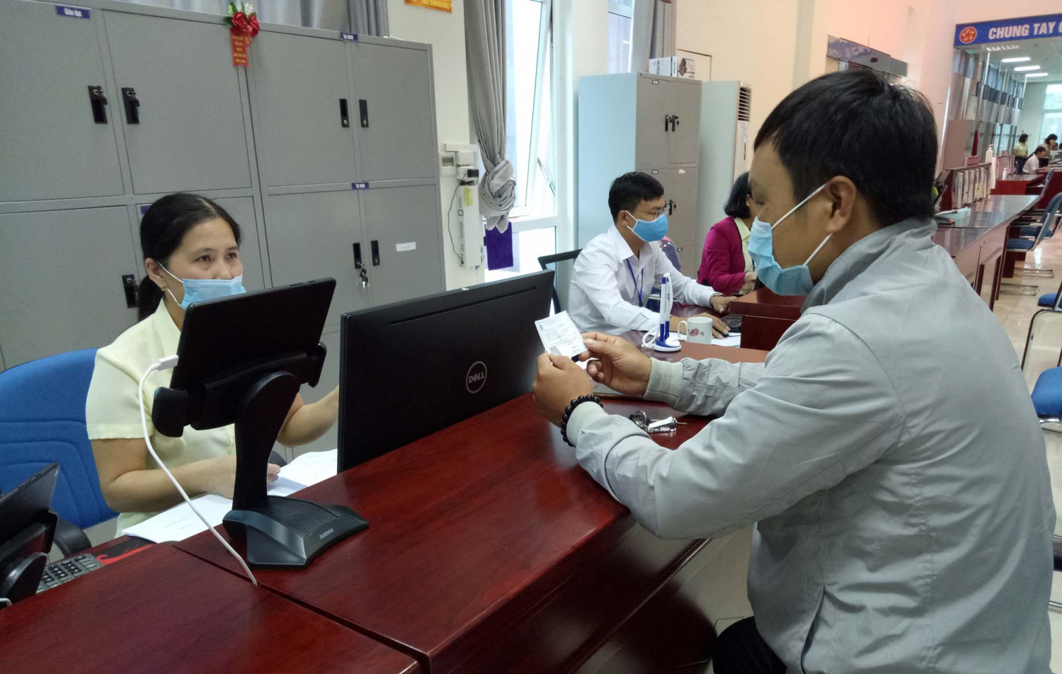 Bứt phá nâng cao năng lực cạnh tranh cấp tỉnh