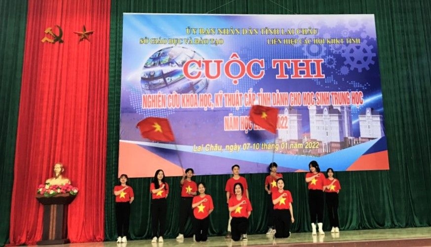 KHAI MẠC CUỘC THI NGHIÊN CỨU KHOA HỌC KỸ THUẬT CẤP TỈNH DÀNH CHO HỌC SINH TRUNG HỌC NĂM HỌC 2021-2022 - Ảnh minh hoạ 6