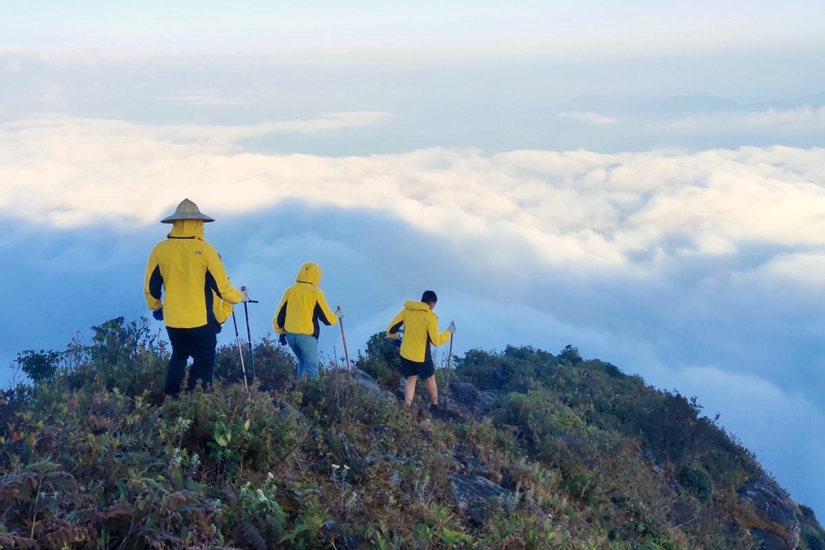 Để tham gia các tour du lịch trekking du khách cần trang bị cho mình đủ thể lực, sự kiên trì, bền bỉ và lòng dũng cảm.