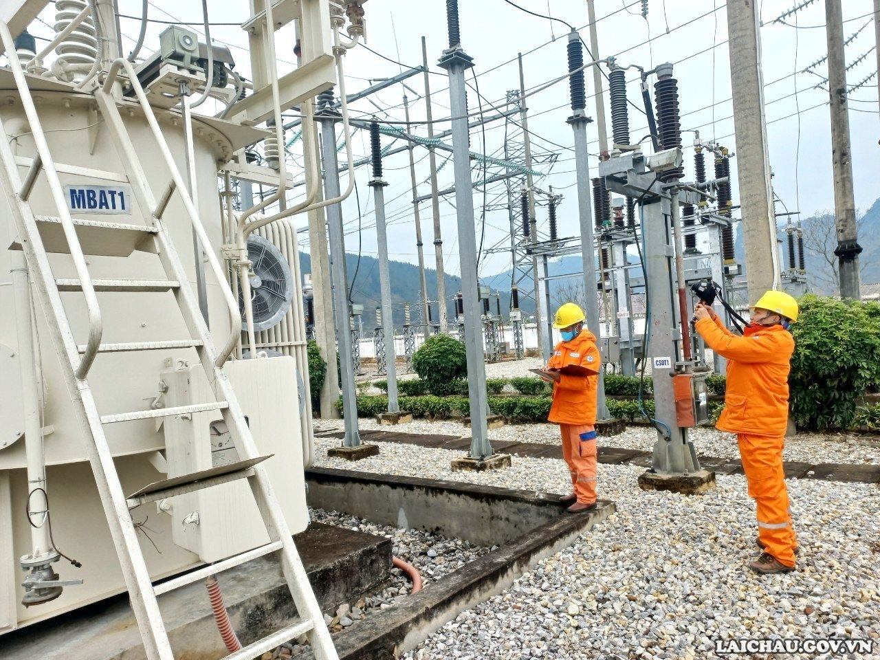 Công ty Điện lực Lai Châu: Đảm bảo cung cấp điện cho người dân đón Tết