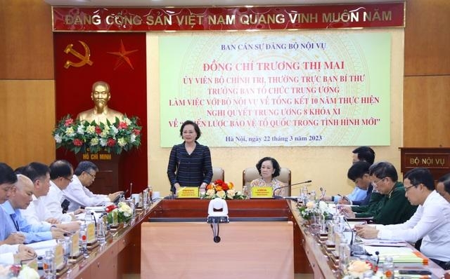 Thường trực Ban Bí thư làm việc với Bộ Nội vụ về tổng kết "Chiến lược bảo vệ Tổ quốc trong tình hình mới"