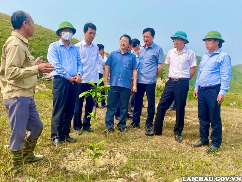 Đoàn công tác của Ban Thường vụ Tỉnh ủy thăm và làm việc tại huyện Tân Uyên