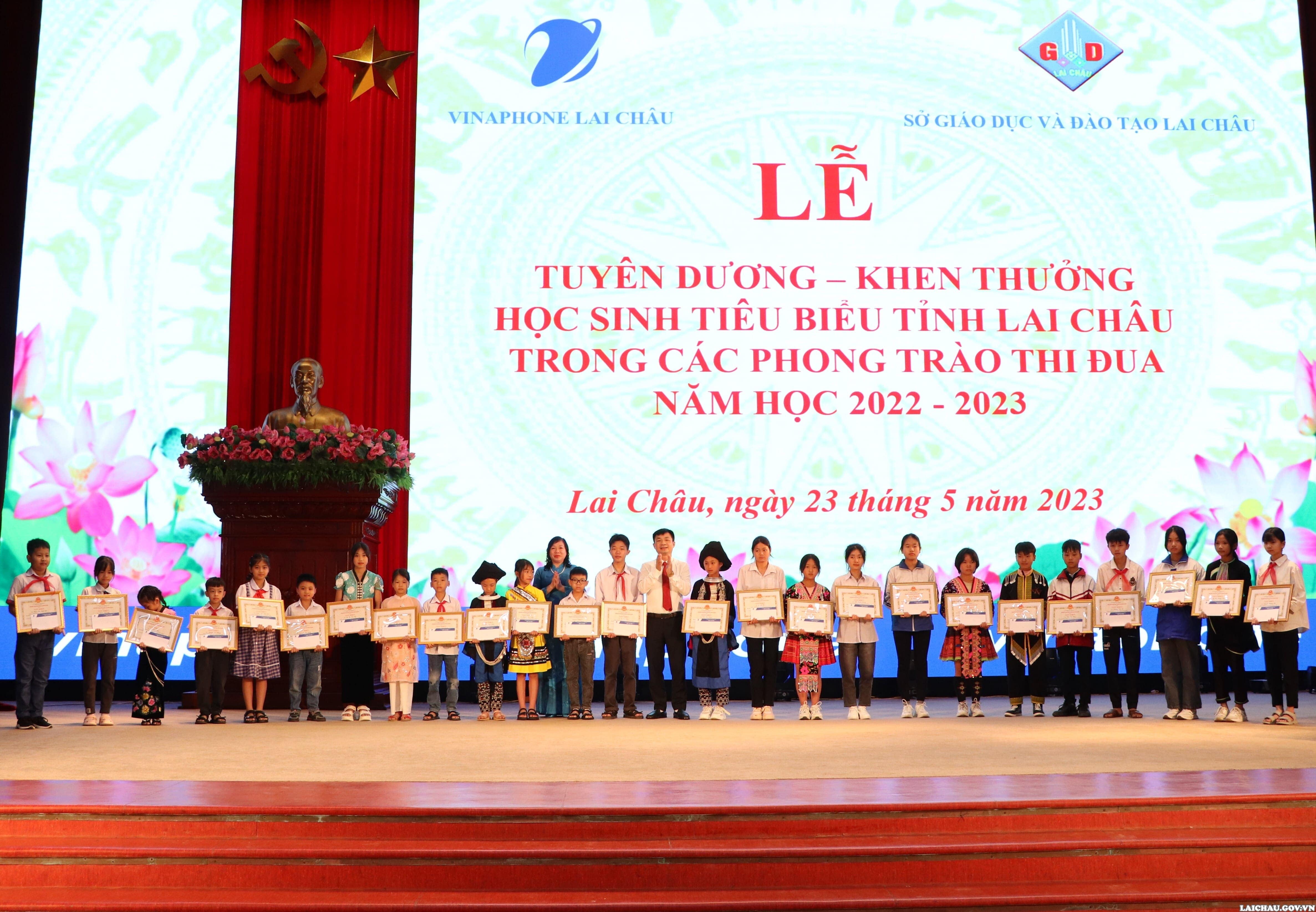 Lai Châu: 190 học sinh tiêu biểu tỉnh Lai Châu trong các phong trào thi đua năm học 2022 - 2023 được tuyên dương, khen thưởng