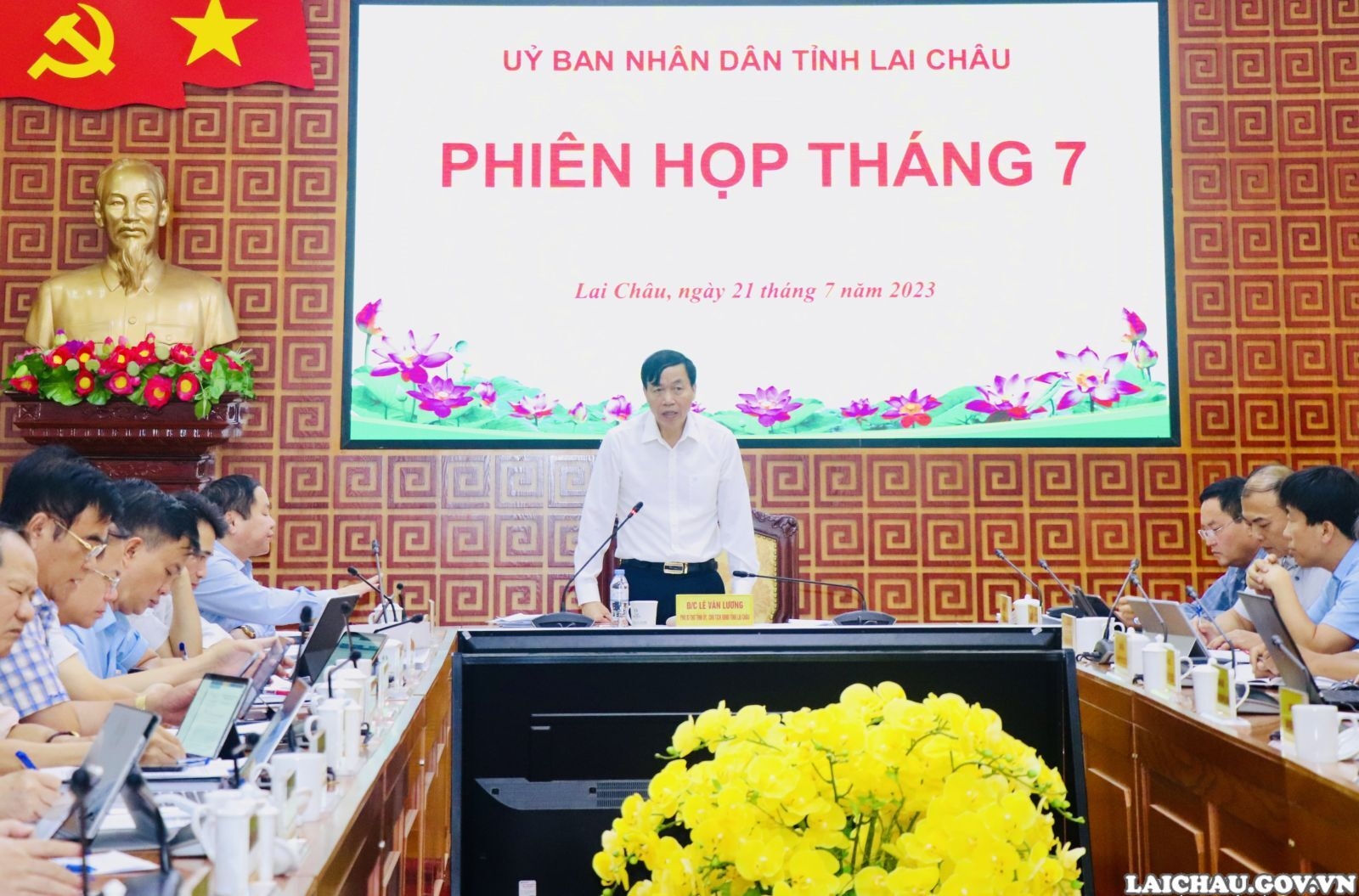 Phiên họp UBND tỉnh tháng 7